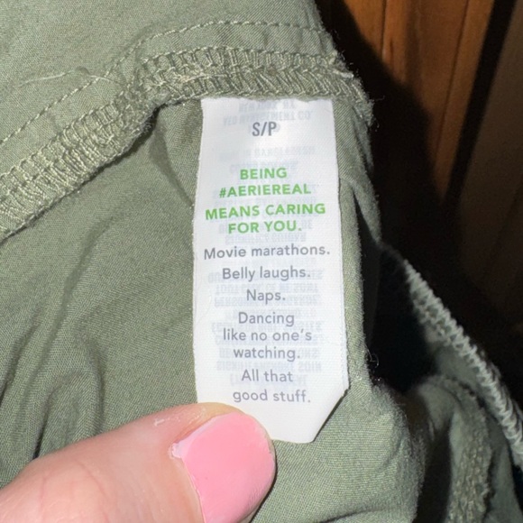 Aerie Women’s High Waisted Go-For-It Olive Fun Baggy Cargo Pants Size Small - Picture 5 of 11